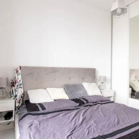 Super Apartment Емпуриабрава Екстериор снимка